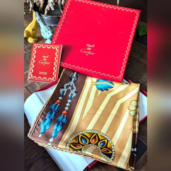 Must de Cartier Le Foulard Scarf - Picture 1 of 16